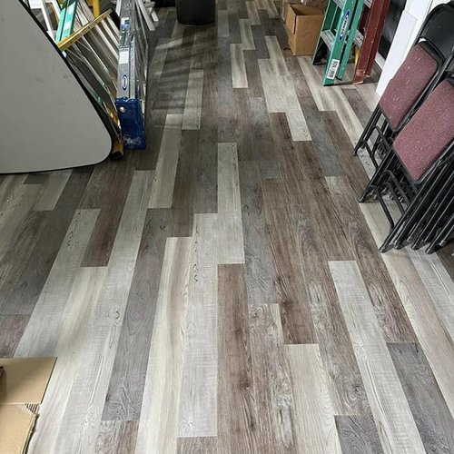 Chapman’s Flooring, LLC is one of the leading flooring specialists serving White House, Springfield, Portland, Gallatin, Hendersonville, and the surrounding areas since 2011.