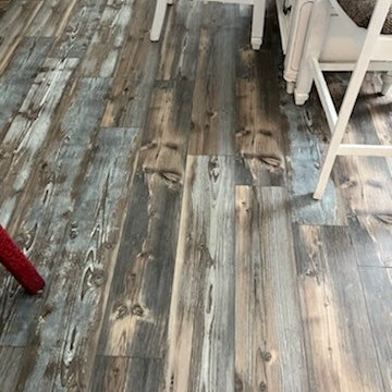 Chapman’s Flooring, LLC is one of the leading flooring specialists serving White House, Springfield, Portland, Gallatin, Hendersonville, and the surrounding areas since 2011.